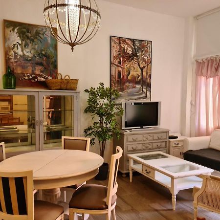 Aparthome Jupiter Centro-Nervion Seville Exterior photo